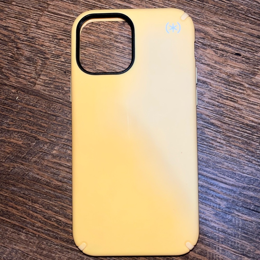 iPhone 12 Pro speck case